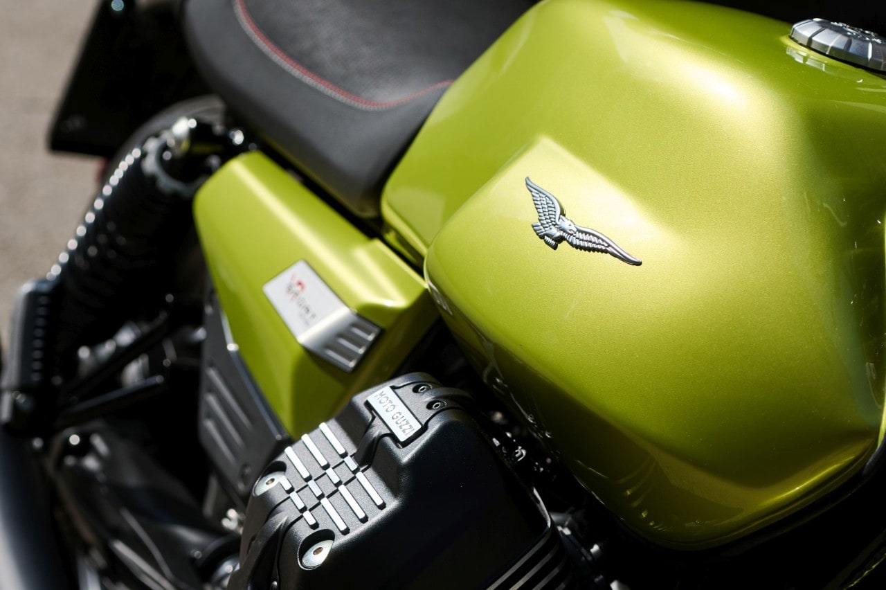 Moto Guzzi V7 Sport VS Triumph Speed Twin 900: qual è la miglior classic del 2025?